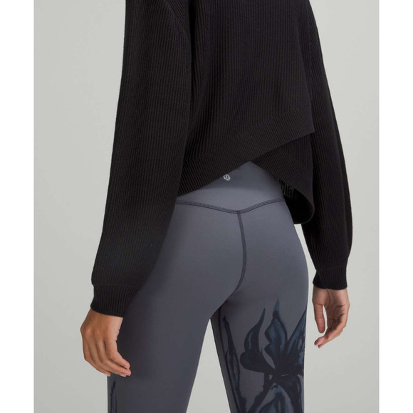 RARE Lululemon Cashmere Reversible Soft Relaxed Sweater Black 10 NWOT - Picture 4 of 13